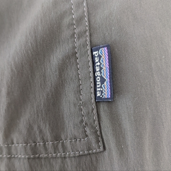 PATAGONIA roll up cargo light weight trail hiking shorts khaki green size 10 @Z - Picture 7 of 11